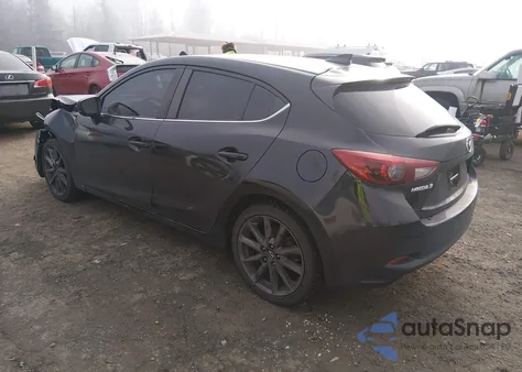 2018 Mazda Mazda3 Grand Touring z USA, uszkodzony, nr VIN 3MZBN1M35JM274861